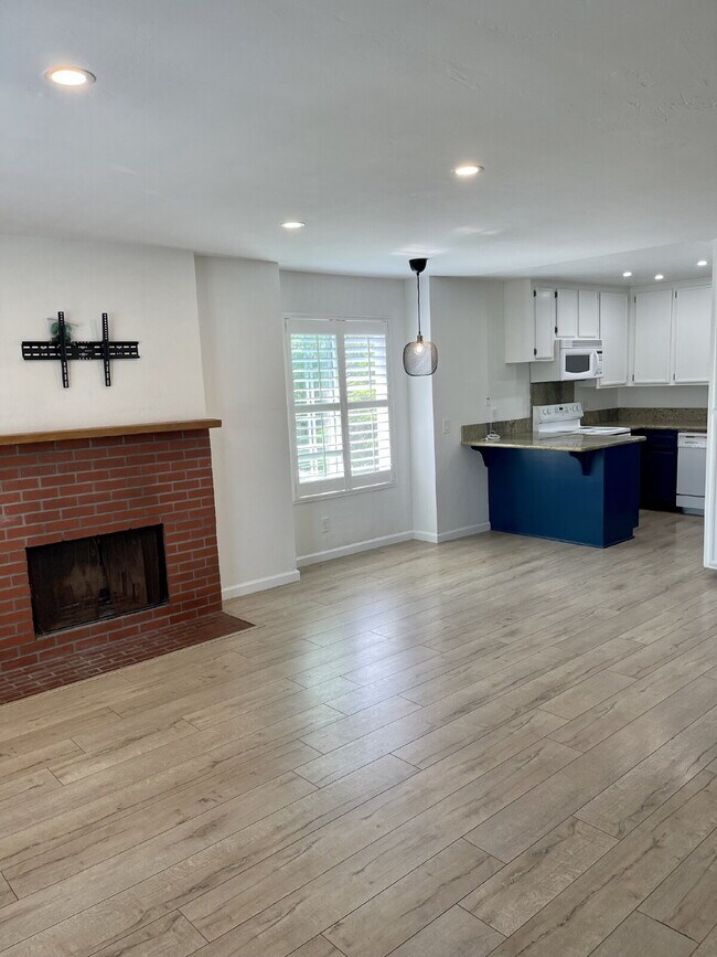 4580 Ohio St San Diego, CA 92116 photo 3