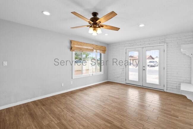 3708 W Sierra St Phoenix, AZ 85029 photo 5