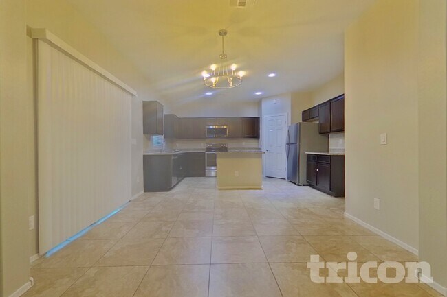 5733 W Milada Dr Phoenix, AZ 85339 photo 4