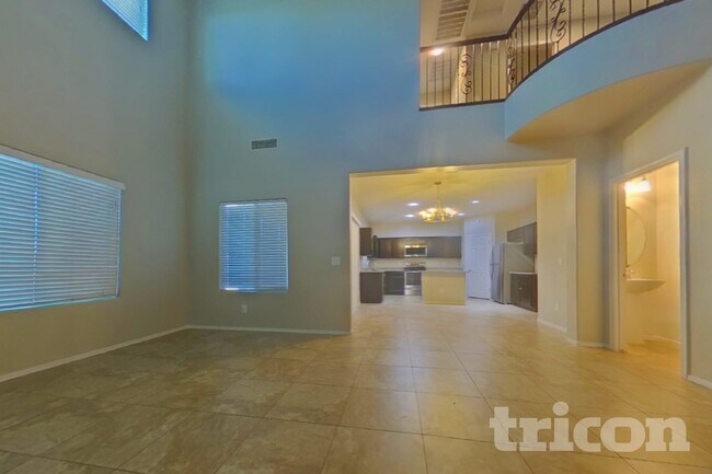 5733 W Milada Dr Phoenix, AZ 85339 photo 3