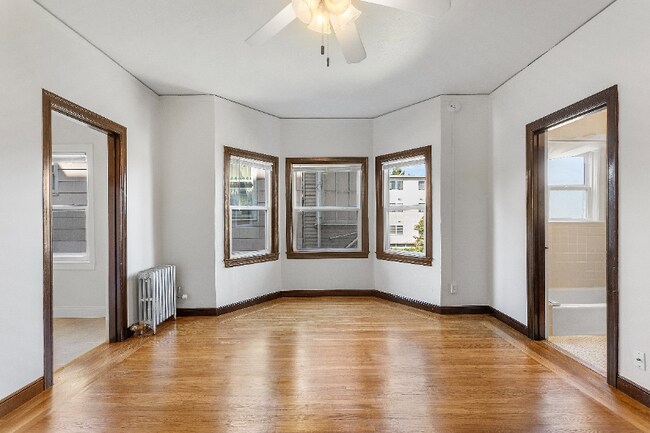 365 Hanover Ave Oakland, CA 94606 photo 3