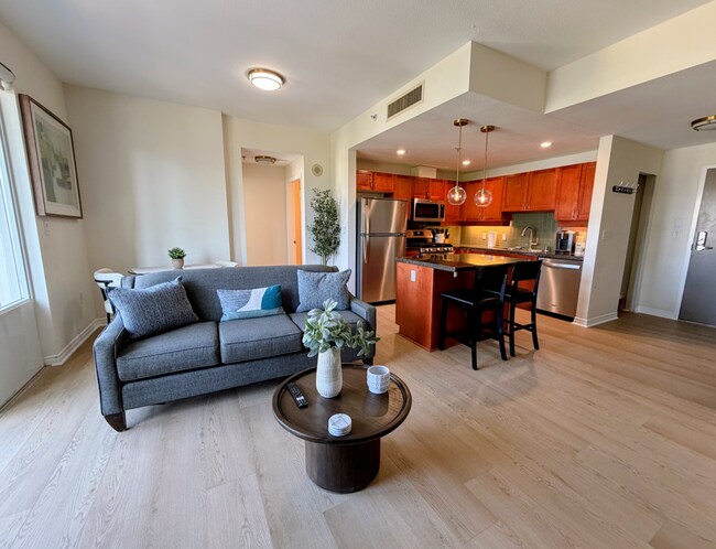 1240 India St San Diego, CA 92101 photo 2