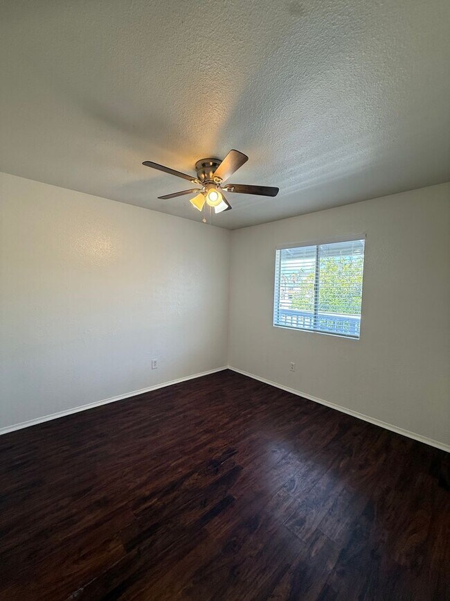 718 Emory St Imperial Beach, CA 91932