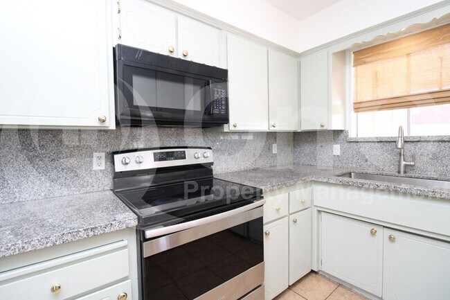 1159 W Emelita Ave Mesa, AZ 85210 photo 3
