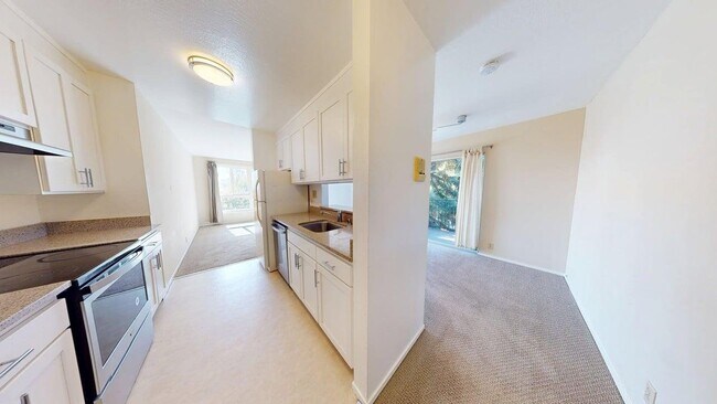 2632 Warring St Berkeley, CA 94704 photo 3