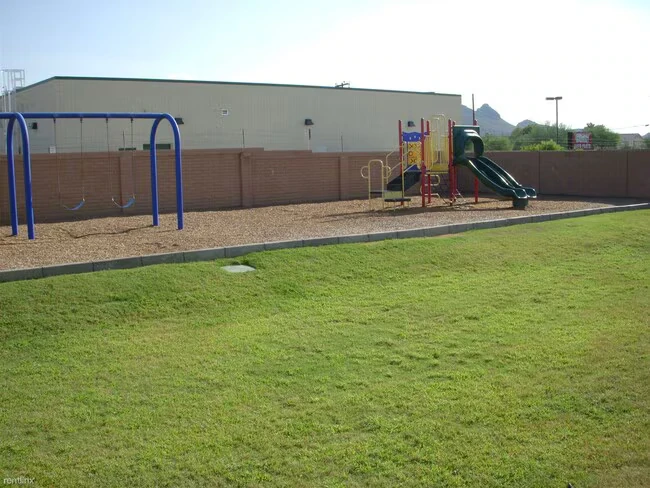 16602 N 25th St Phoenix, AZ 85032 photo 2