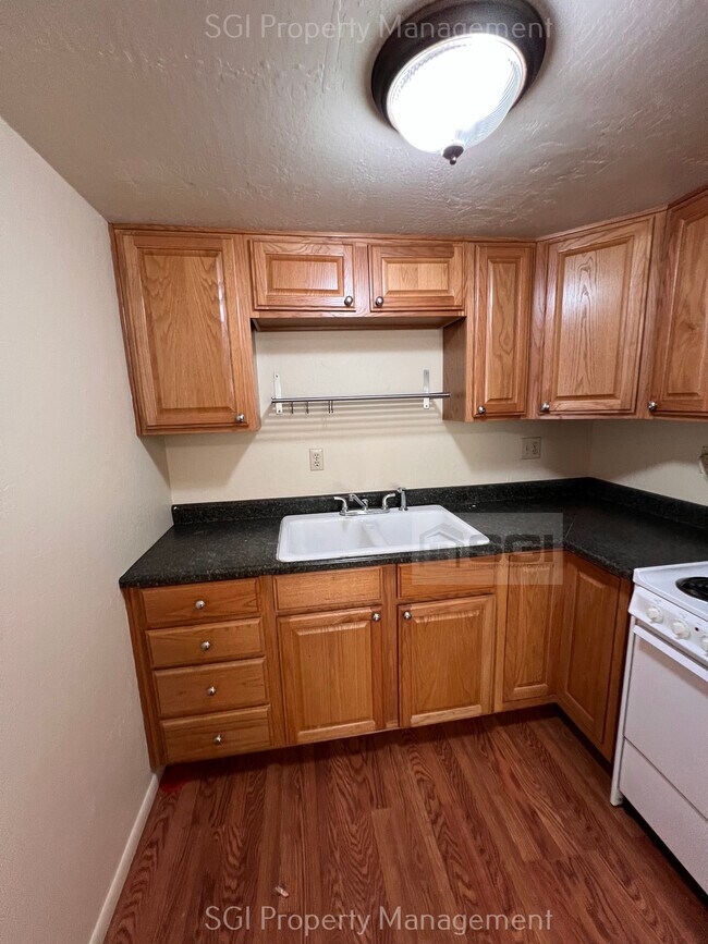 12221 W Bell Rd Surprise, AZ 85378 photo 2
