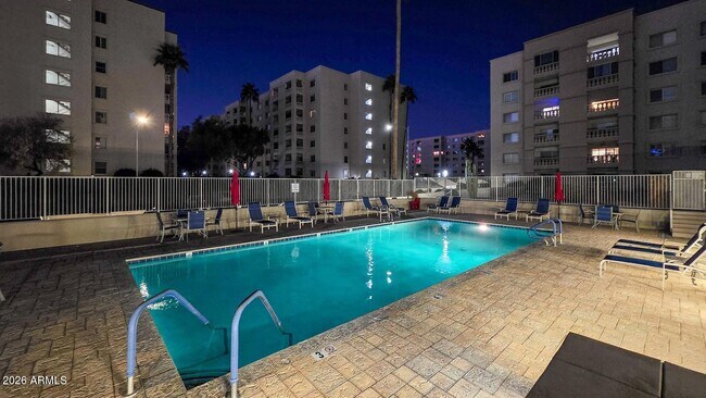 7940 E Camelback Rd Scottsdale, AZ 85251 photo 2