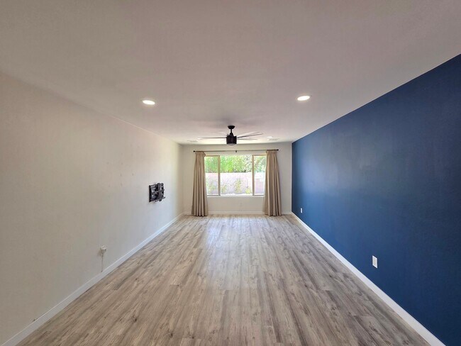 5835 E Acoma Dr Scottsdale, AZ 85254 photo 4