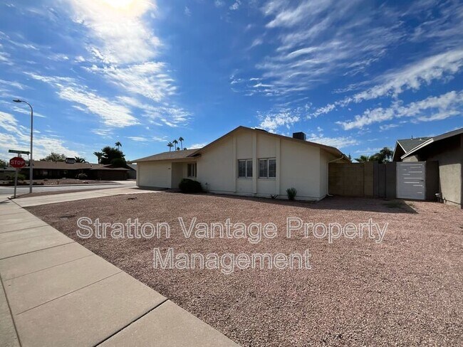 4426 S Terrace Rd Tempe, AZ 85282 photo 2