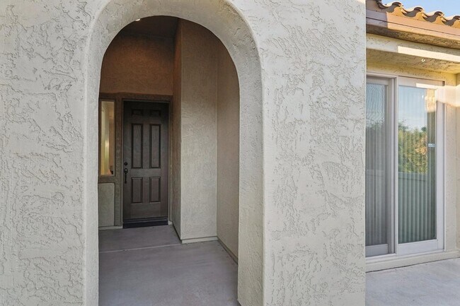 12600 W Rosewood Ln Peoria, AZ 85383 photo 4