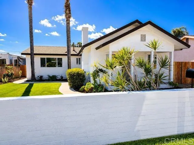 2040 Earl St San Diego, CA 92113 photo 2