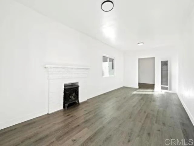 2040 Earl St San Diego, CA 92113 photo 3