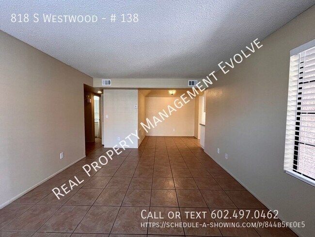 818 S Westwood Mesa, AZ 85210 photo 2