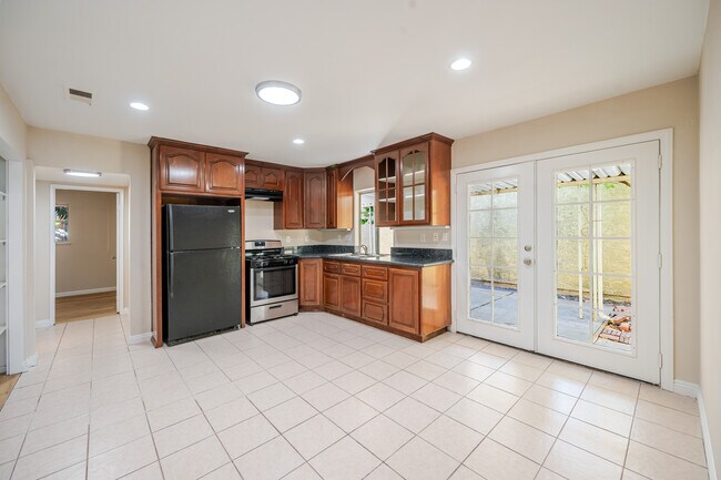 266 Avenida de Suerte San Marcos, CA 92069 photo 4