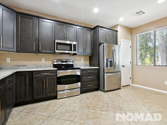 3246 E Ridgewood Ln Gilbert, AZ 85298 photo 4