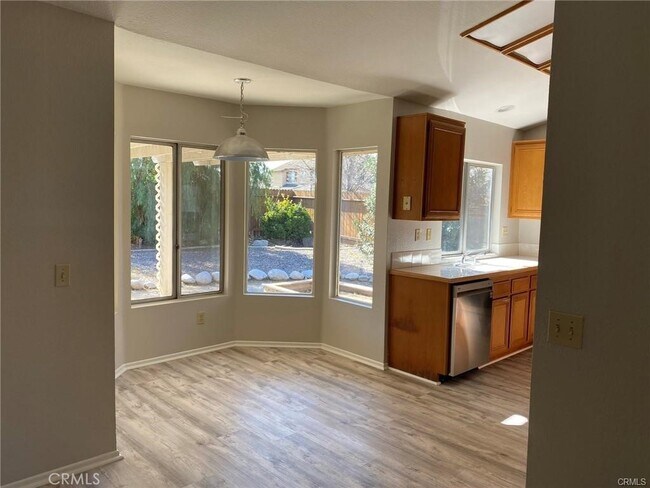 24403 Stallion Ct Murrieta, CA 92562 photo 5