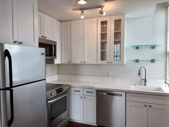 702 Ash St San Diego, CA 92101