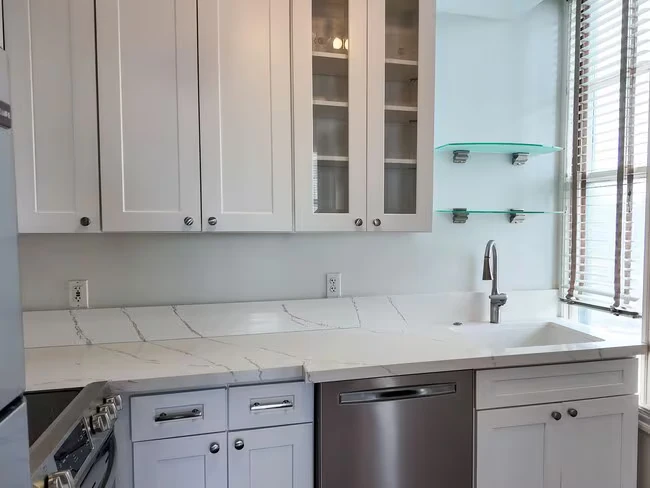 702 Ash St San Diego, CA 92101 photo 2