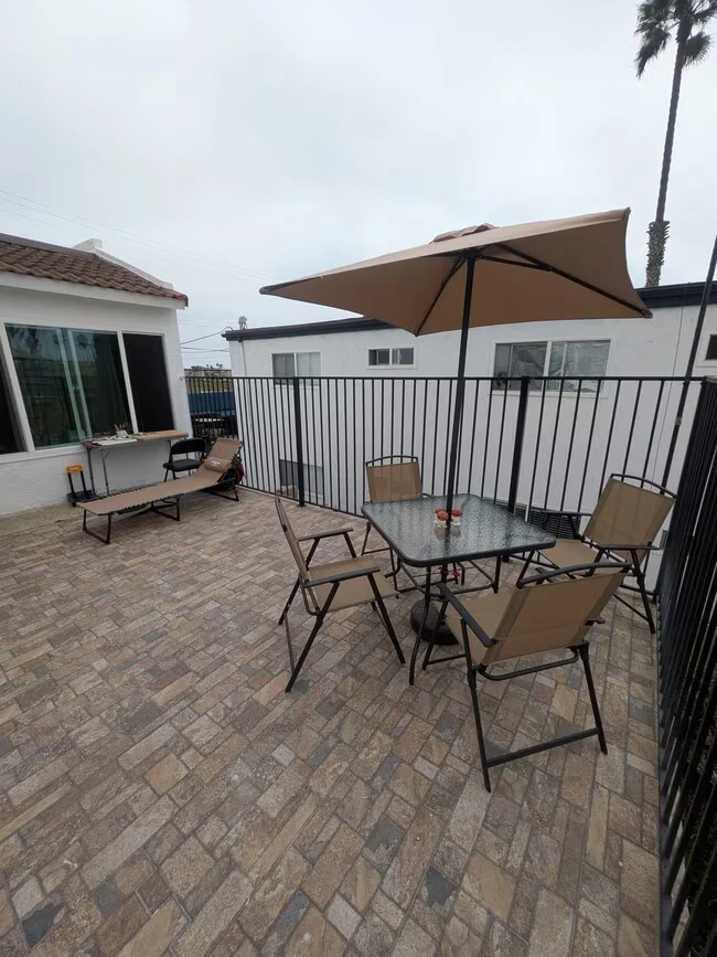215 Ebony Ave Imperial Beach, CA 91932 photo 3