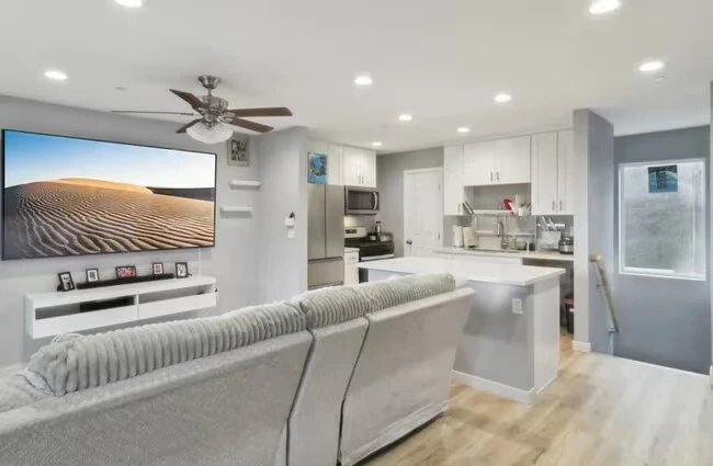 Rodessia Luxury Apartments - 312 S 49th St photo 2
