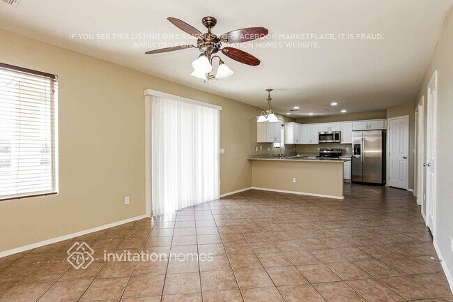 6707 W Desert Ln Phoenix, AZ 85339 photo 4
