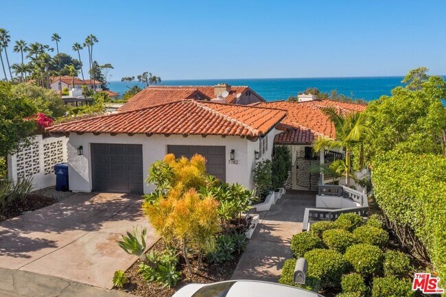 7782 Lookout Dr San Diego, CA 92037 photo 2