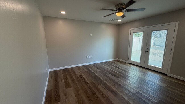 7455 Baltic St San Diego, CA 92111 photo 5