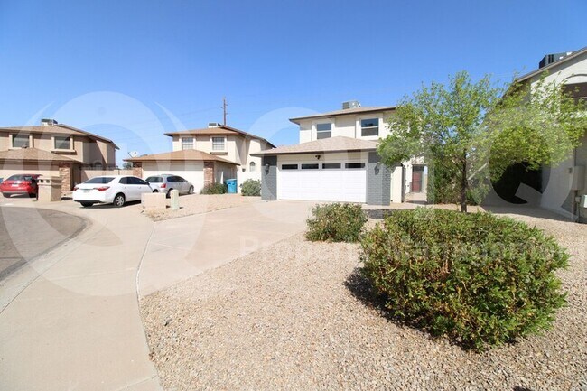 3728 W Villa Theresa Dr Glendale, AZ 85308 photo 2