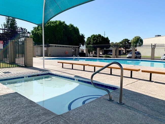 13617 N 24th Ave Phoenix, AZ 85029 photo 3