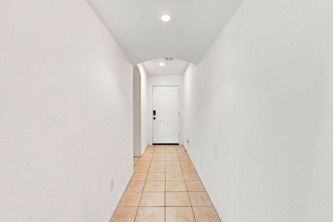 521 W Angus Rd San Tan Valley, AZ 85143 photo 5