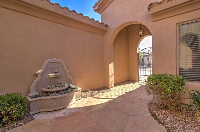 4588 S Ranger Trail Gilbert, AZ 85297 photo 4
