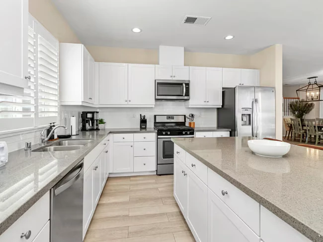 7263 Wembley St San Diego, CA 92120 photo 4
