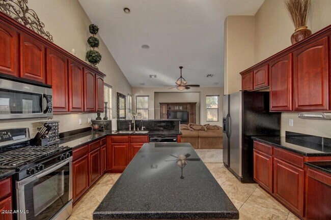 3574 S Danielson Way Chandler, AZ 85249 photo 4