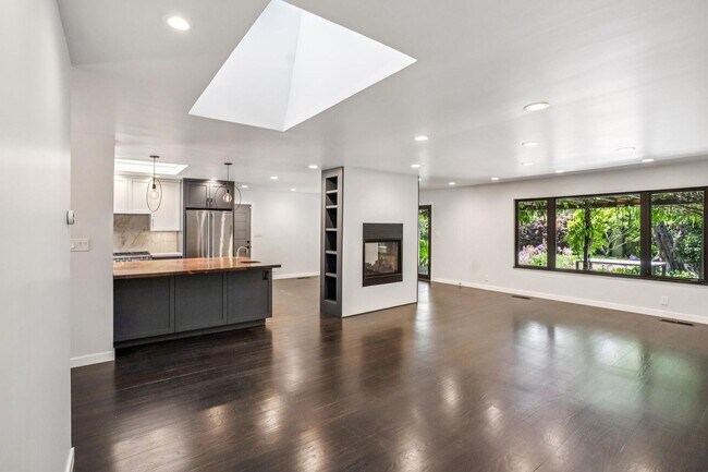 Renovated Linfield Oaks Retreat With Private Garden And Guest Studio photo 5