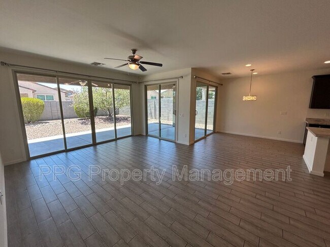 18771 W Yucatan Dr Surprise, AZ 85388 photo 5
