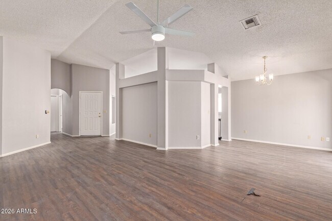 8651 N 107th Dr Peoria, AZ 85345 photo 5