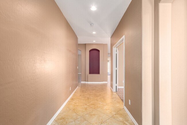 3556 E Hampton Ln Gilbert, AZ 85295 photo 2