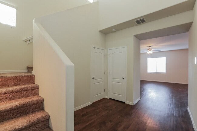 8207 W Pueblo Ave Phoenix, AZ 85043 photo 4