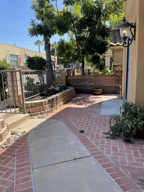 415 N Cedros Ave Solana Beach, CA 92075