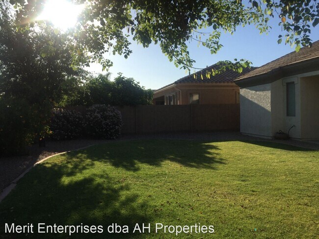 3416 E Kingbird Pl Chandler, AZ 85286 photo 5