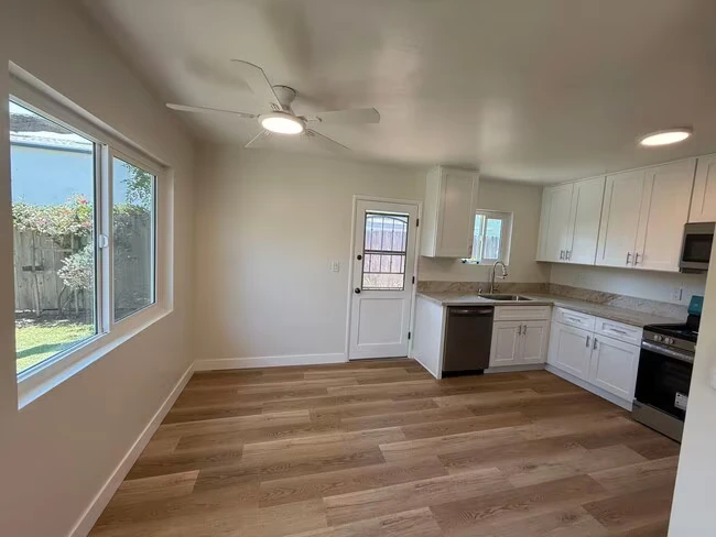 7184 Amherst St San Diego, CA 92115 photo 4