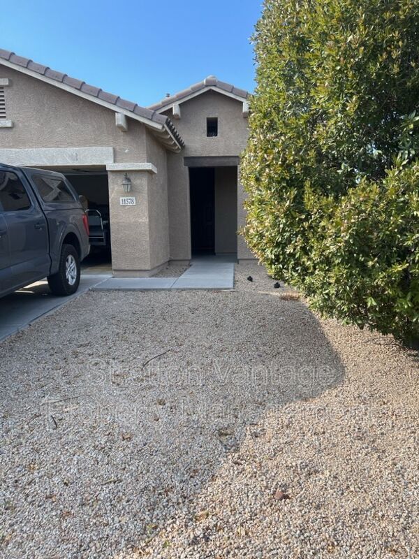 11578 W Mountain View Dr Avondale, AZ 85323 photo 2