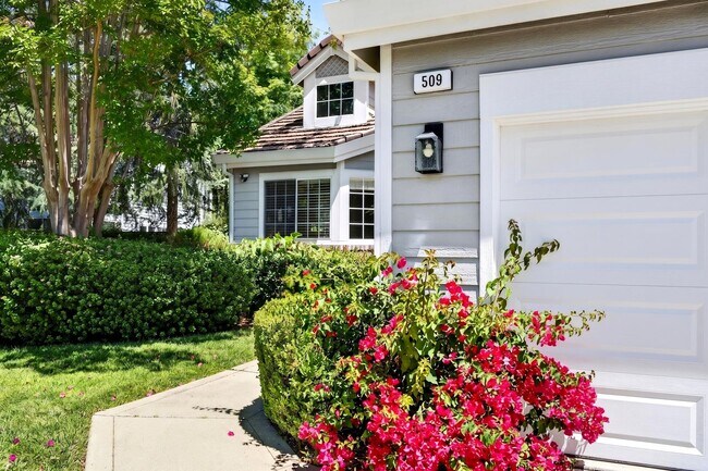 509 Suisun Ct Clayton, CA 94517 photo 3