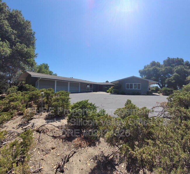 21224 Saratoga Hills Rd Saratoga, CA 95070 photo 2