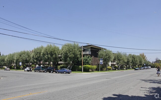 Del Medio Park photo 2