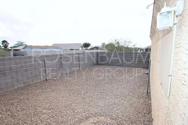 15588 S Yava Rd Arizona City, AZ 85123 photo 5