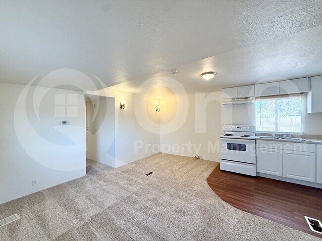 229 N Palm St Gilbert, AZ 85234 photo 3