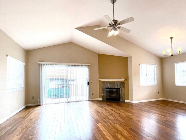 11329 Avenida De Los Lobos San Diego, CA 92127 photo 4