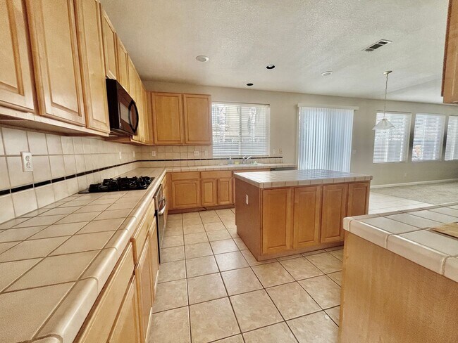 1234 Comice Pkwy Brentwood, CA 94513 photo 5